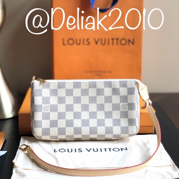 SOLD! NWT LV Pochette Accessoires Damier Azur - Picture 4 of 8